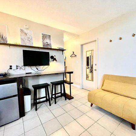 Sunset Studio Daytona Beachfront Extérieur photo