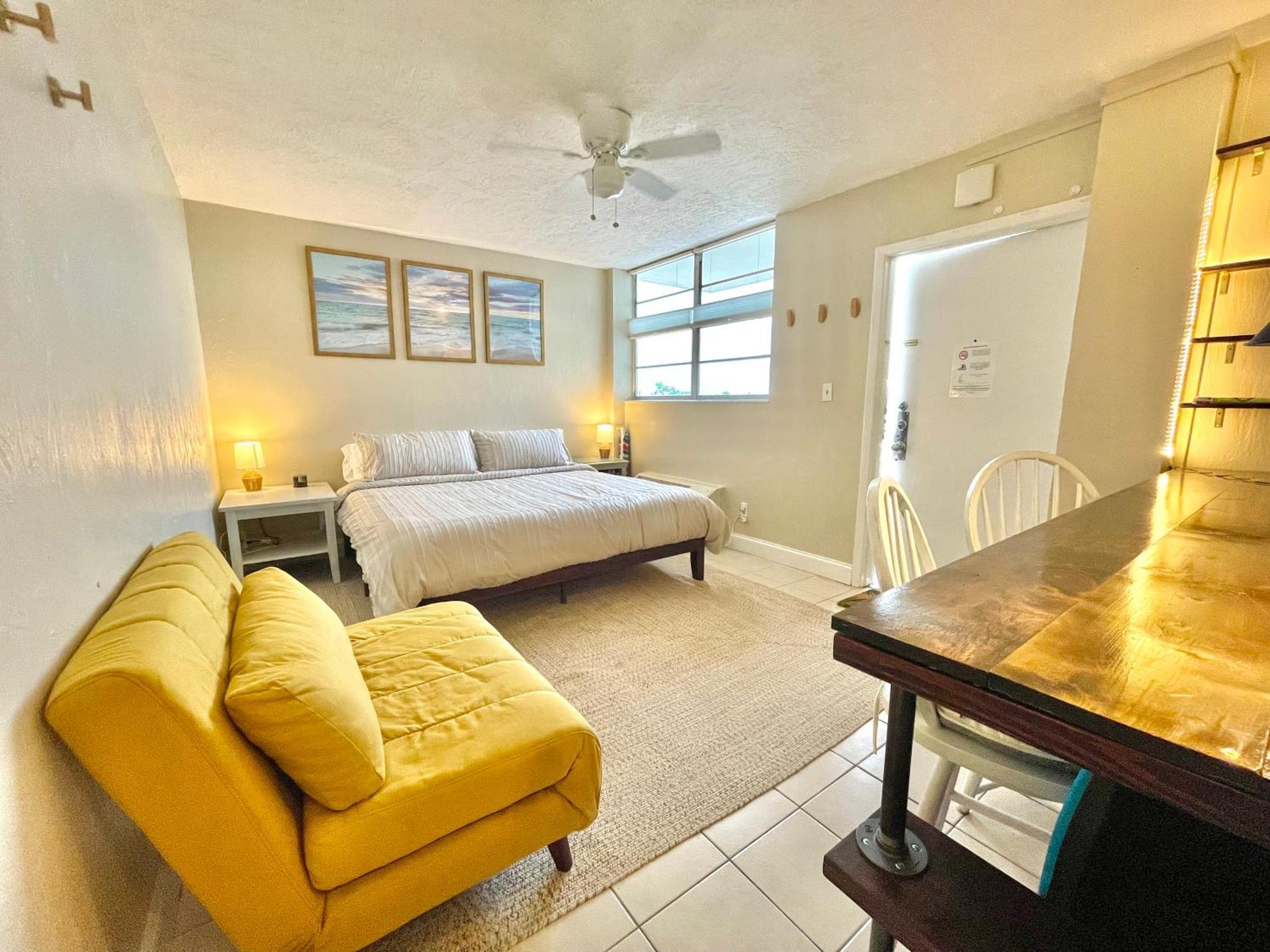 Sunset Studio Daytona Beachfront Extérieur photo