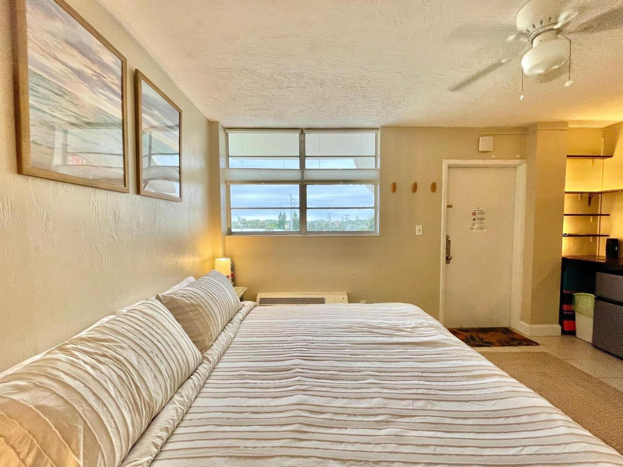 Sunset Studio Daytona Beachfront Extérieur photo